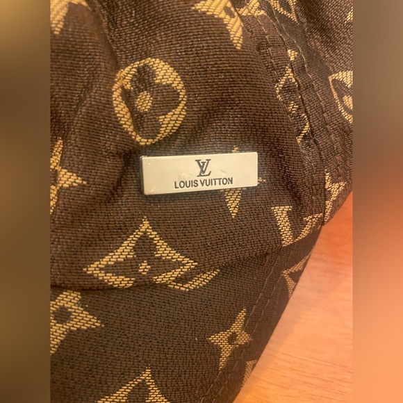 Tanya Tucker signed, Authentic vintage Louis Vuitton hat . 1990s - Picture 1 of 6
